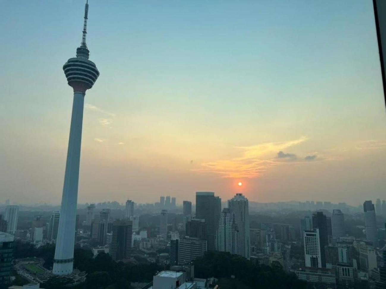 Vortex Suites Klcc By Moonlight * Kuala Lumpur