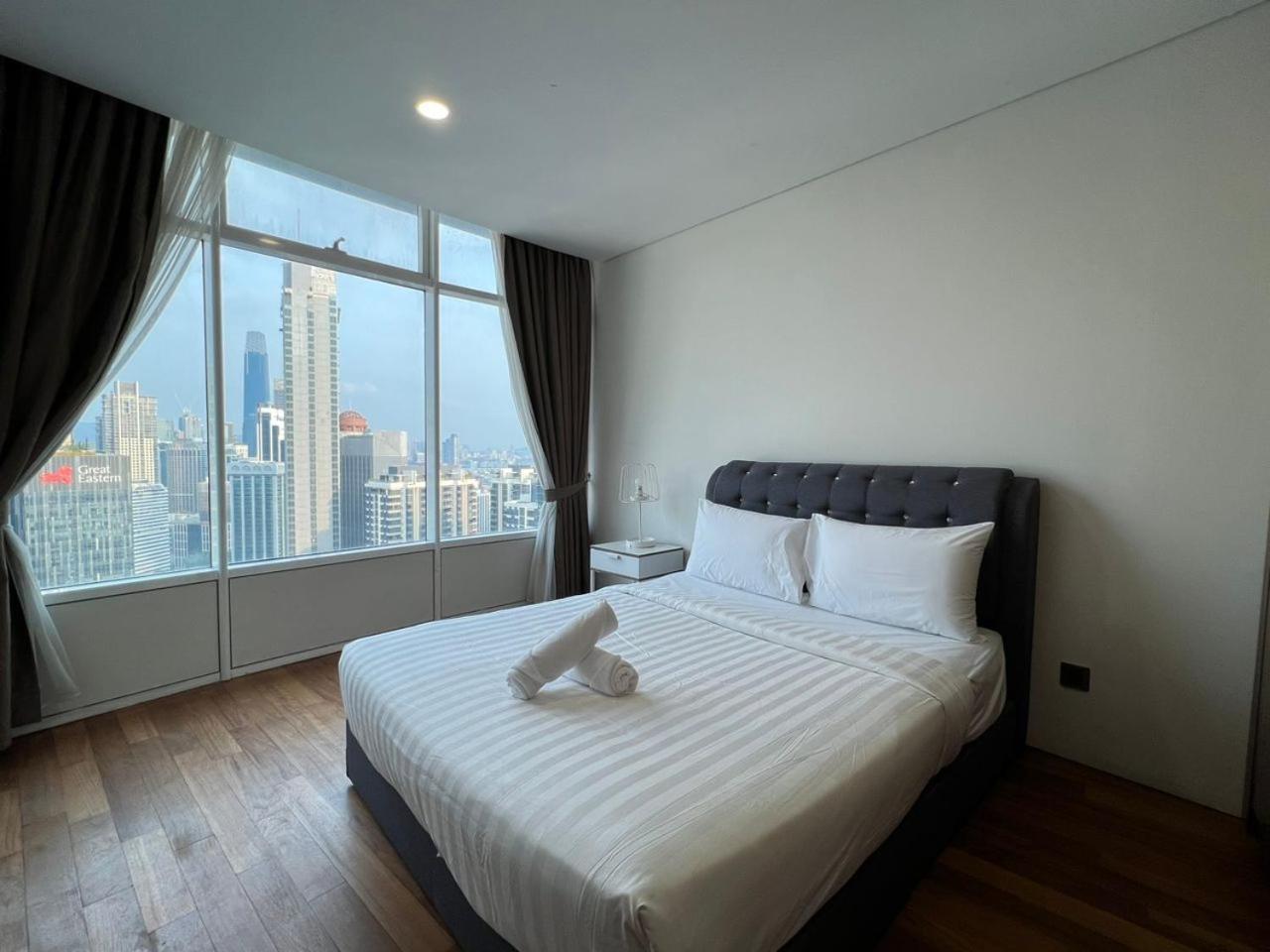 Vortex Suites Klcc By Moonlight *