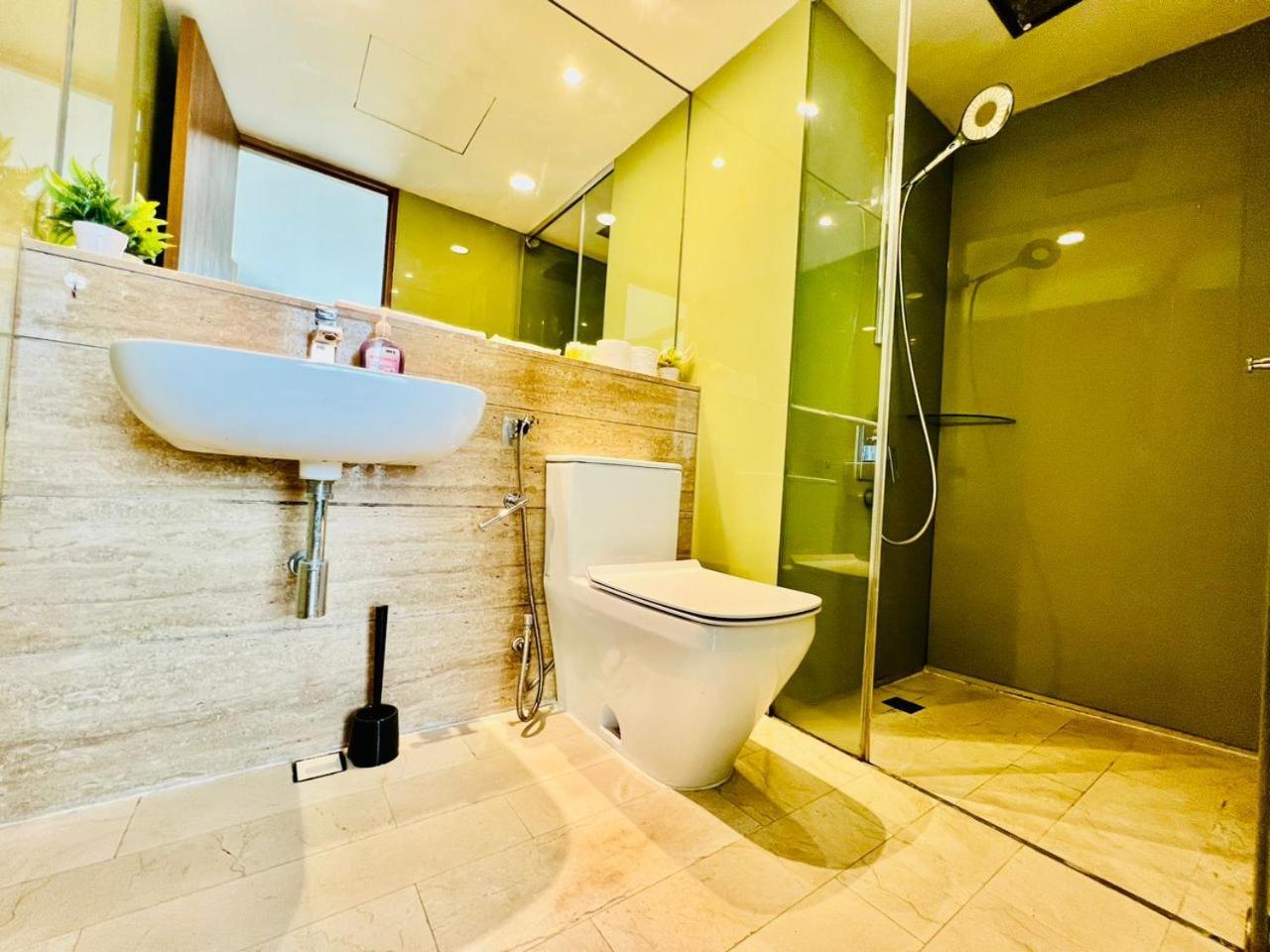 Vortex Suites Klcc By Moonlight *