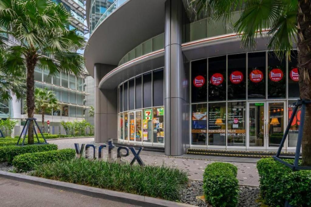 Vortex Suites Klcc By Moonlight Apartment